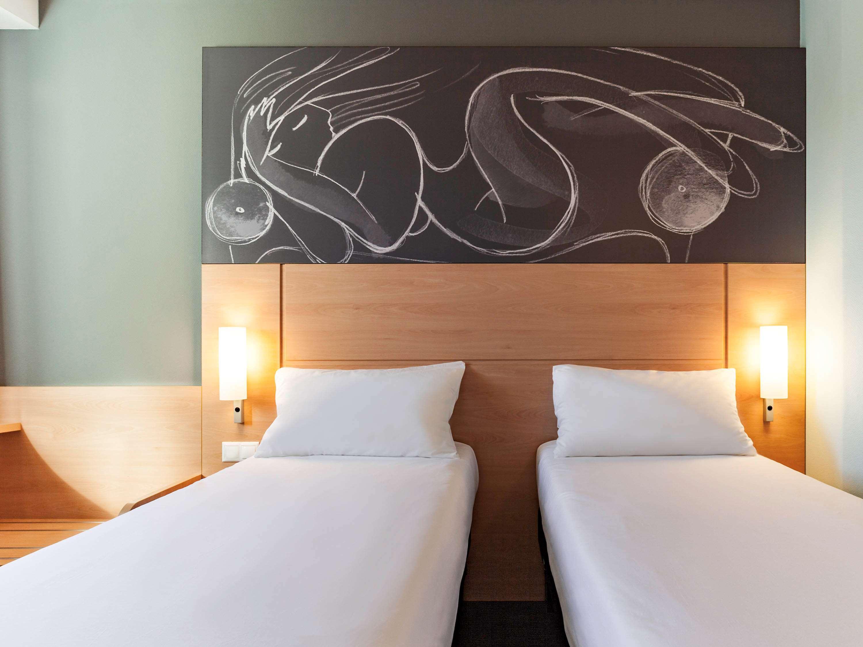 Ibis Lyon Villefranche Sur Saone Limas エクステリア 写真